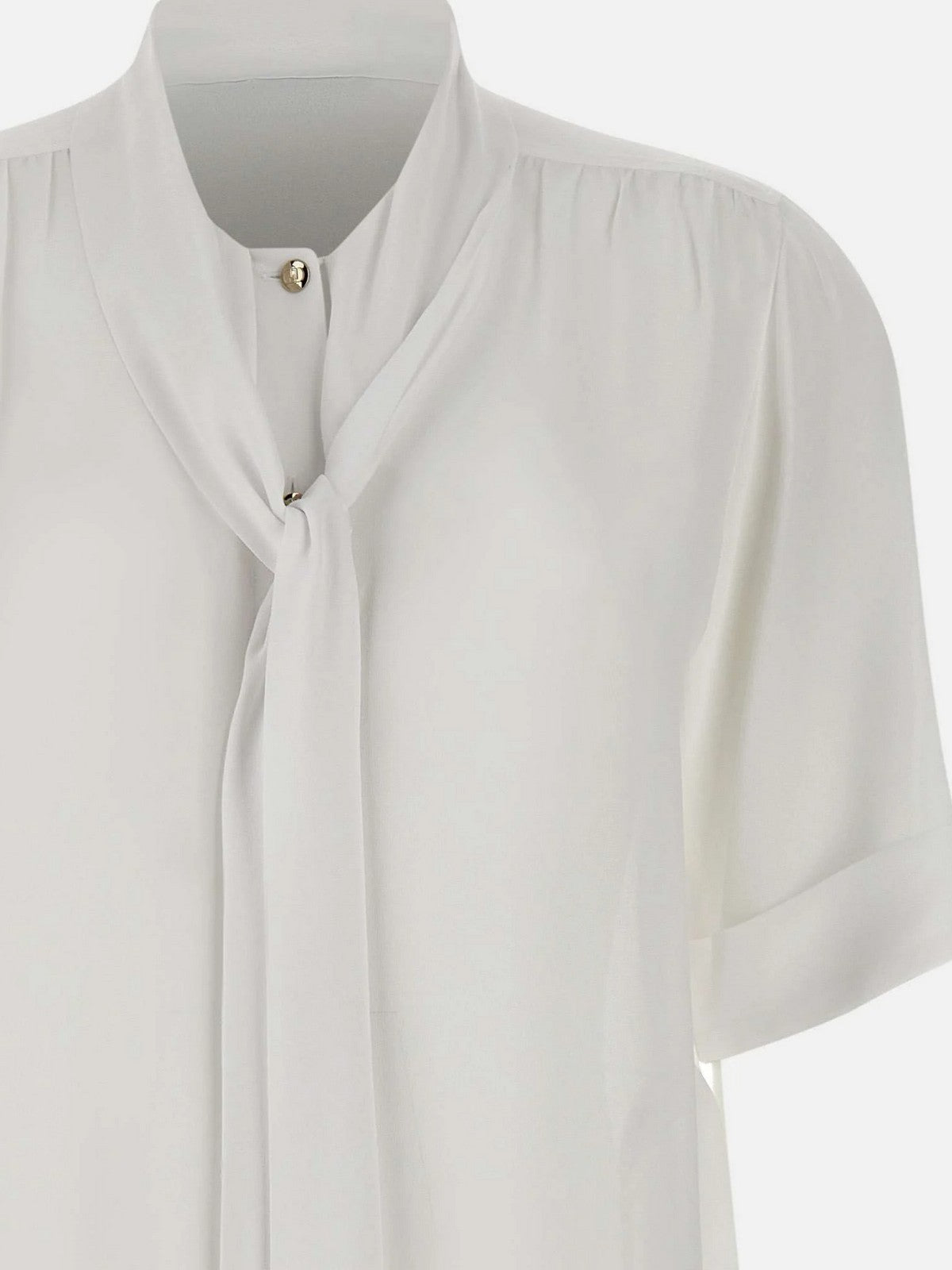 Camicia donna bianca classica in cotone o tessuto fluido