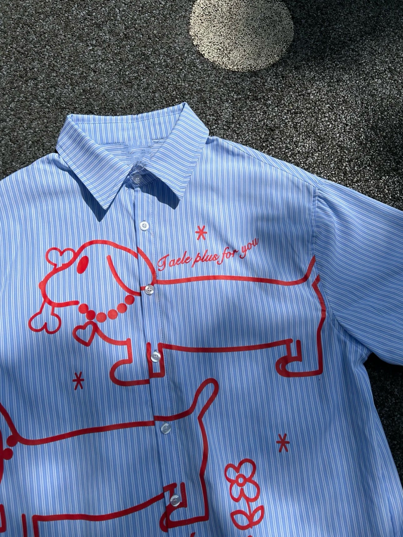 Camicia estiva coppia con stampa divertente, taglio largo e casual