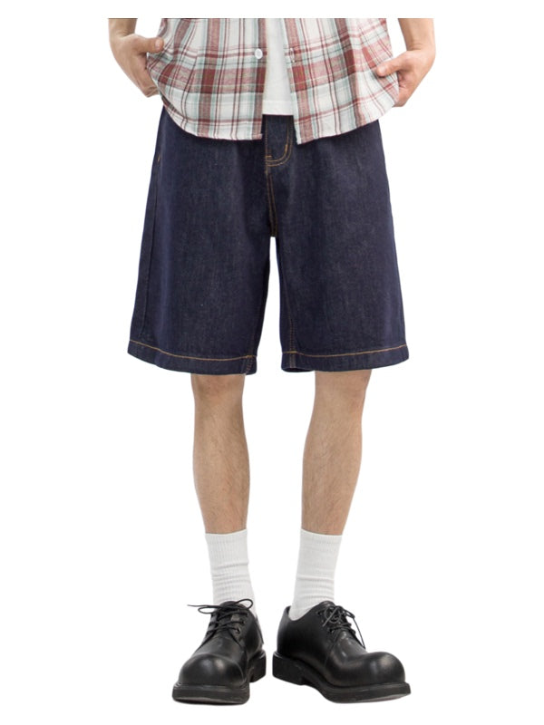 Bermuda uomo in denim blu vintage ampio e casual, facile da abbinare